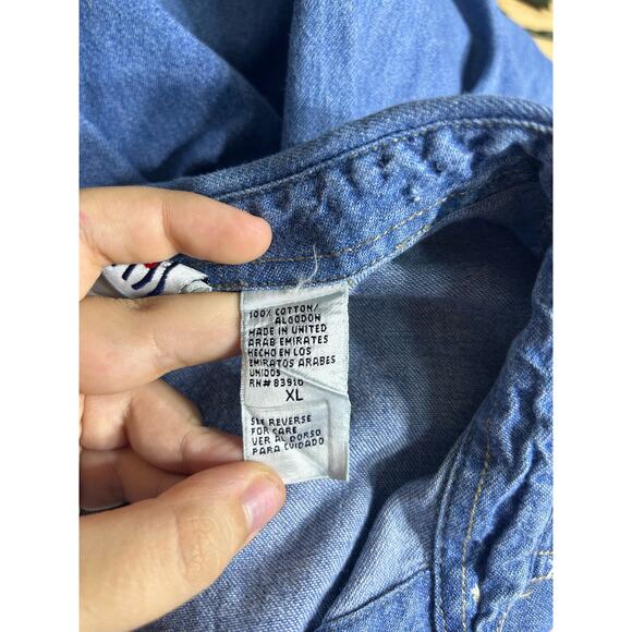 Vintage Bill Blass Denim Christmas Shirt XL Embroidered Snowflakes Polar Bear - Picture 8 of 8